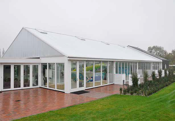 Басейн Renesse